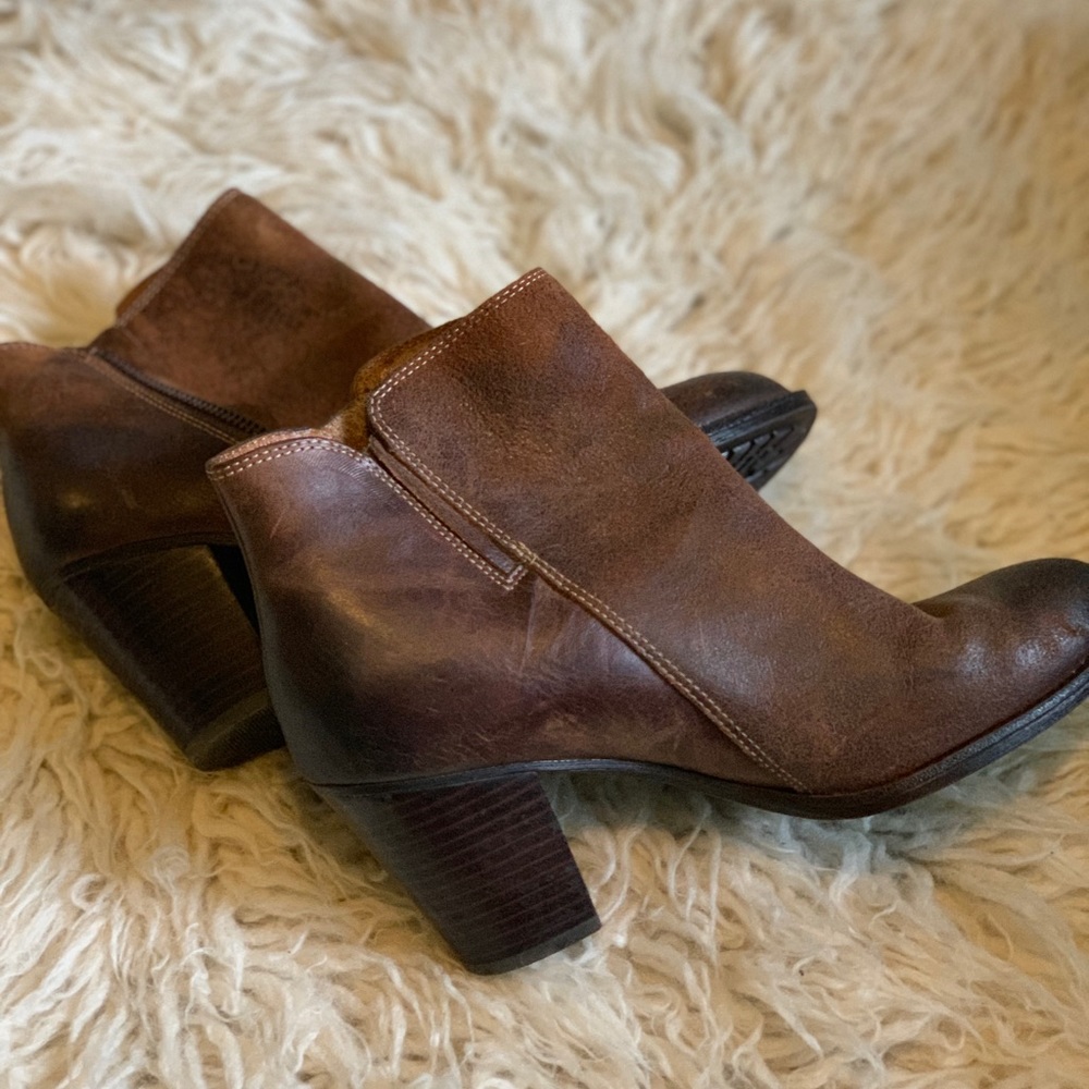 Sofft heeled Booties
